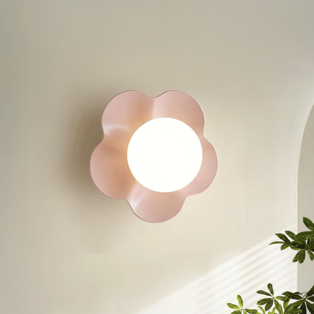 Arcore Resin Playful Wall Lamp